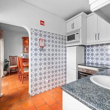 Helena's House Sea View *